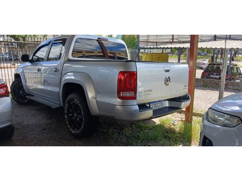 VOLKSWAGEN - AMAROK - 2013/2014 - Prata - R$ 103.000,00