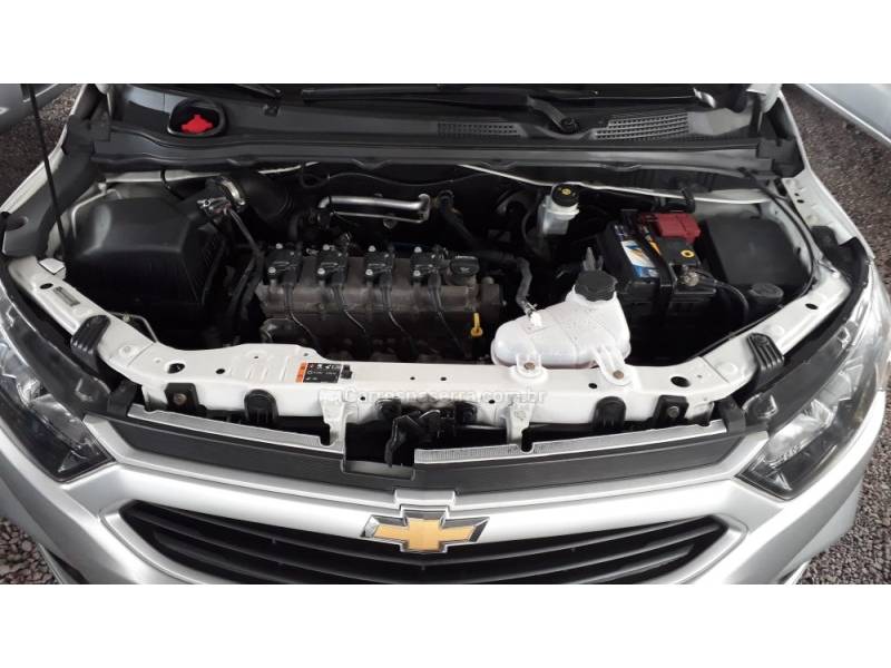 CHEVROLET - ONIX - 2016/2017 - Prata - R$ 49.800,00