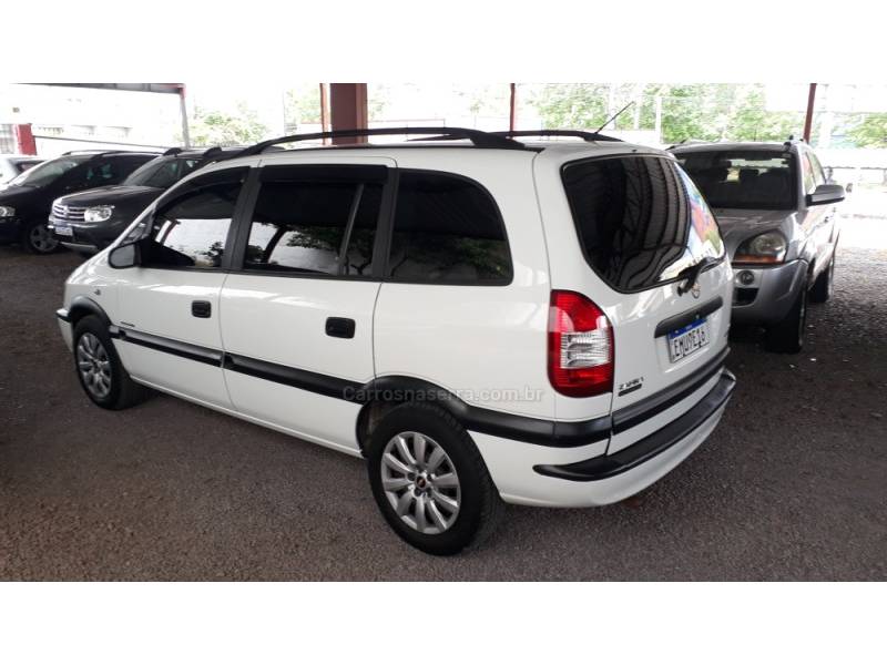 CHEVROLET - ZAFIRA - 2012/2012 - Branca - R$ 39.800,00