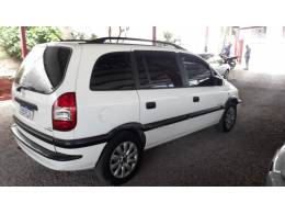 CHEVROLET - ZAFIRA - 2012/2012 - Branca - R$ 39.800,00