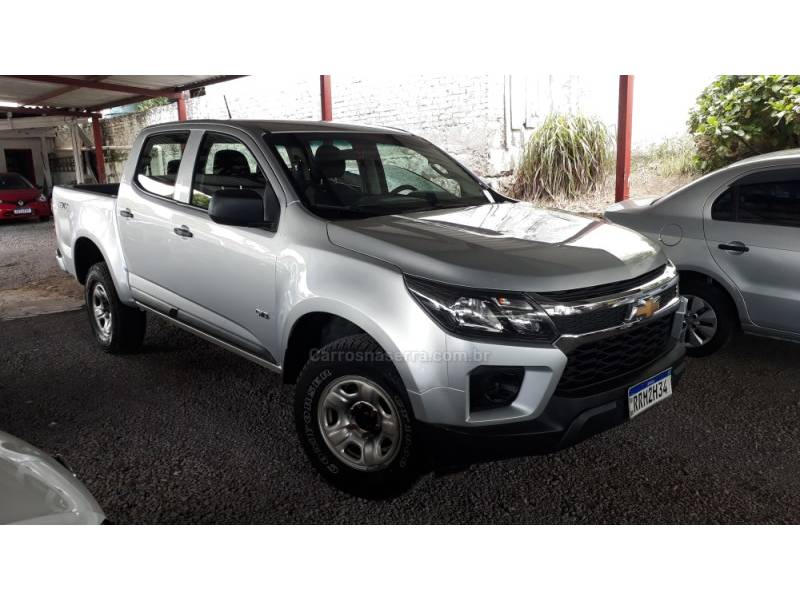 CHEVROLET - S10 - 2022/2023 - Prata - R$ 180.000,00