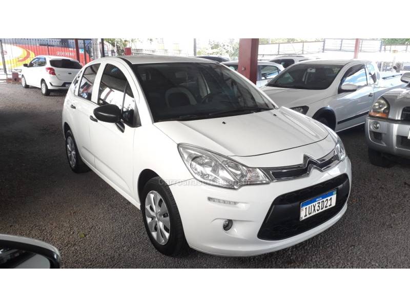 CITROËN - C3 - 2013/2014 - Branca - R$ 35.800,00