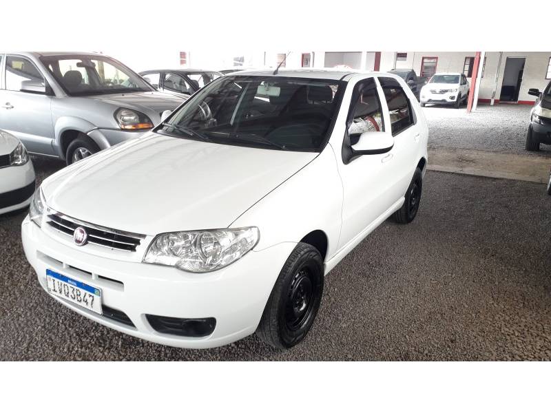 FIAT - PALIO - 2014/2015 - Branca - R$ 34.000,00