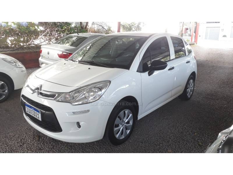 CITROËN - C3 - 2013/2014 - Branca - R$ 35.800,00