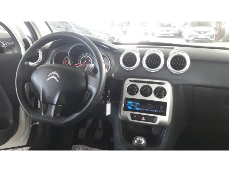 CITROËN - C3 - 2013/2014 - Branca - R$ 35.800,00